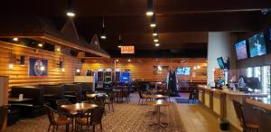 Super 8 By Wyndham Spruce Grove,Spruce Grove>>Edmonton,2 star