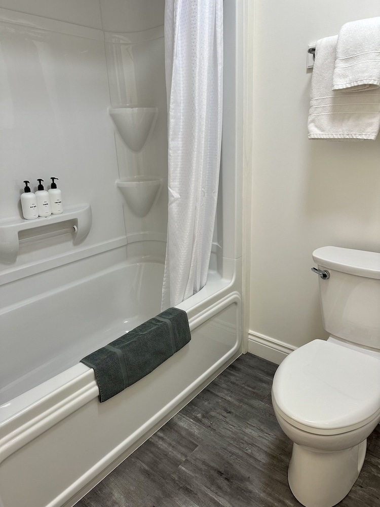 cheticamp outback inn