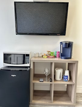 cheticamp outback inn