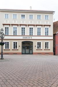 emichs hotel