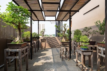 the bridge an eclectic luxotel chiangmai