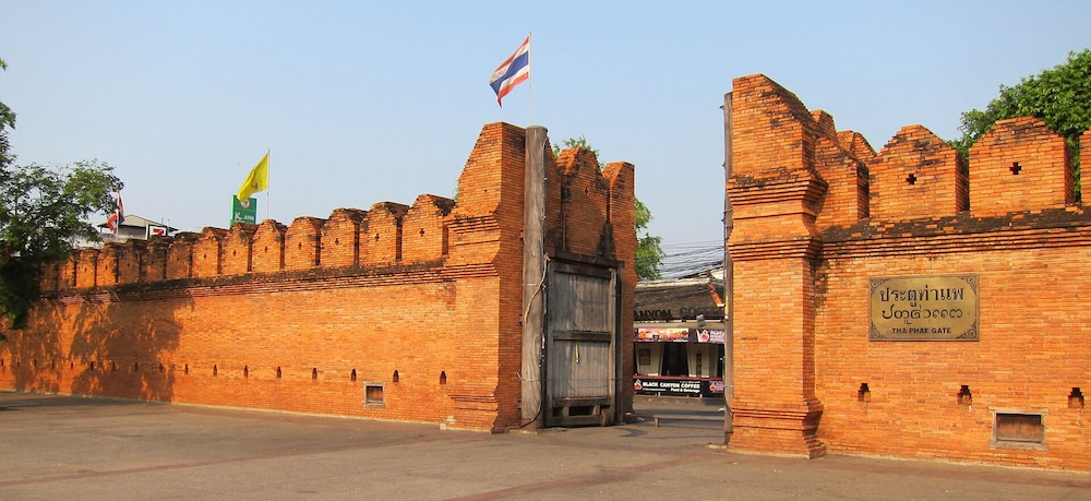 the bridge an eclectic luxotel chiangmai