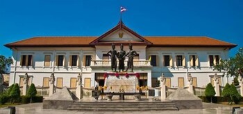 the bridge an eclectic luxotel chiangmai