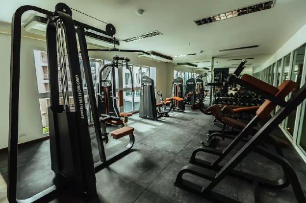 locals prio chiangmai central airport plaza