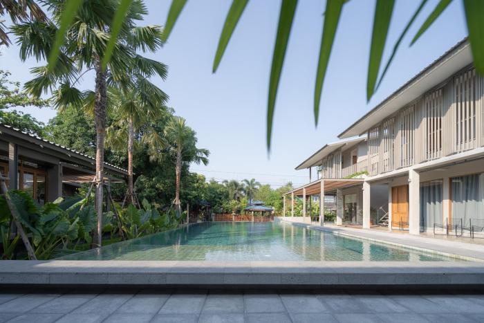 sunkiss pool bed cafe