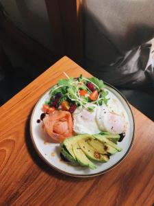 sunkiss pool bed cafe