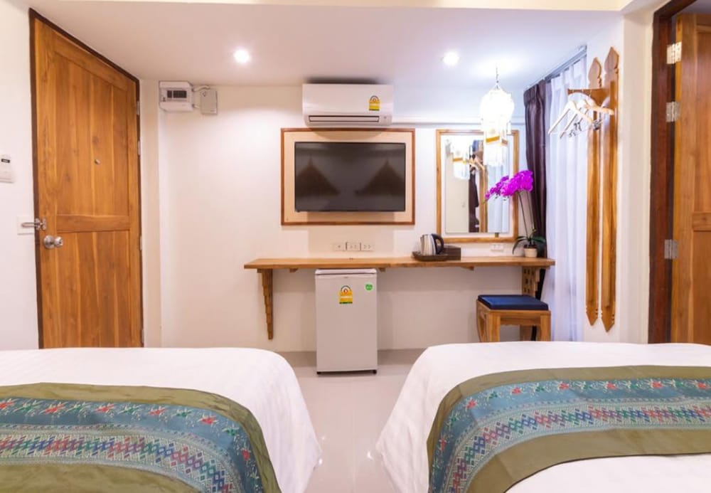 anumat premium budget hotel