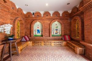 anumat premium budget hotel