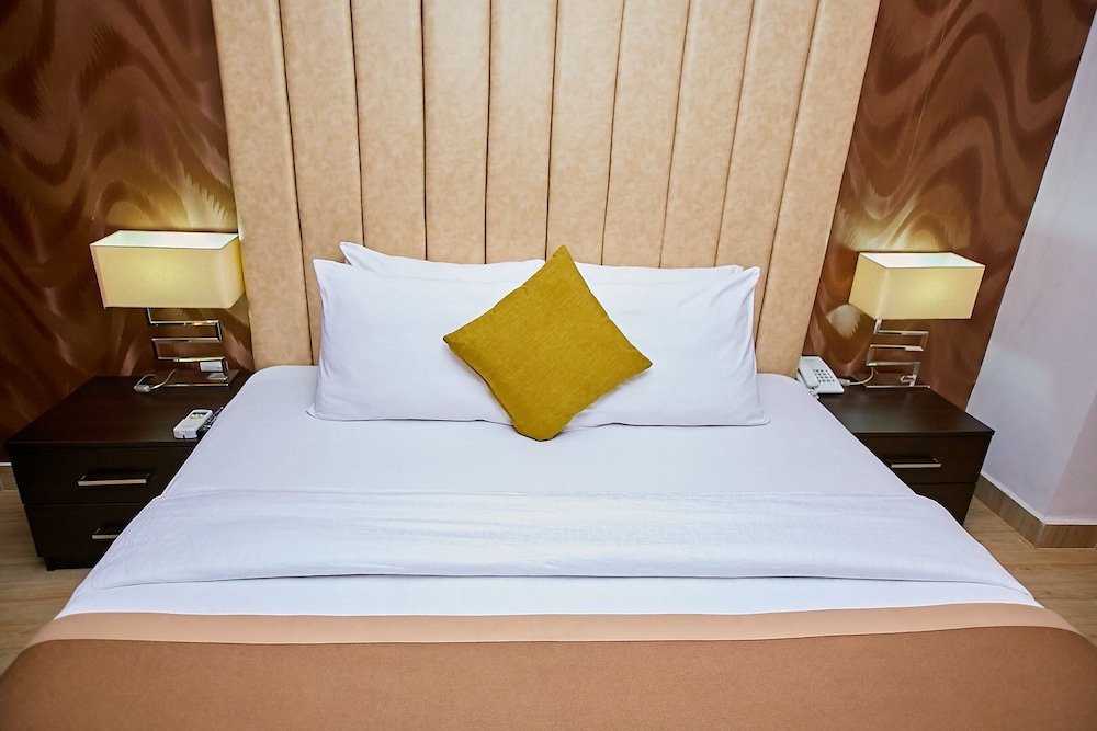 the cabin hotel