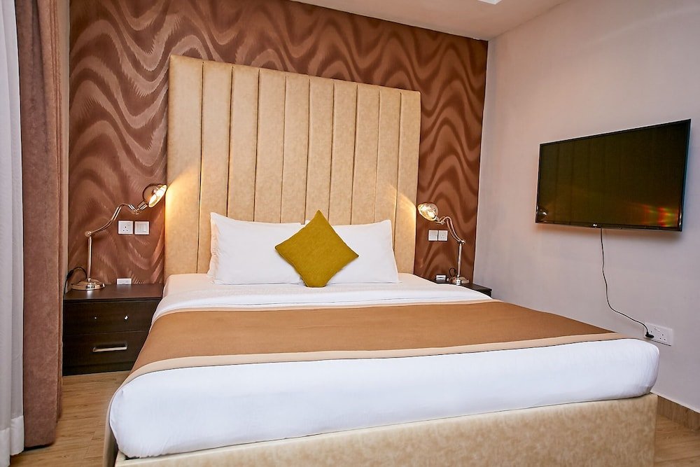 the cabin hotel