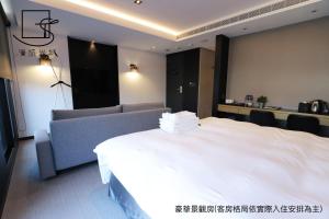 slow town hotel glowing