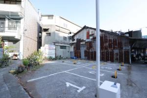 slow town hotel glowing