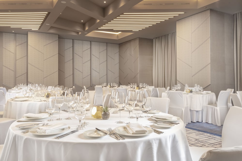hyatt regency algiers airport