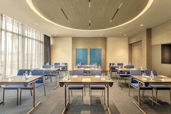 hyatt regency algiers airport