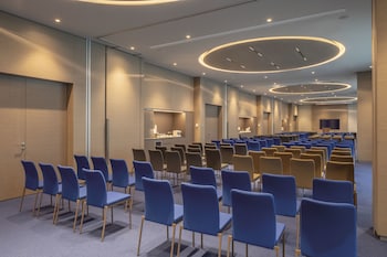 hyatt regency algiers airport