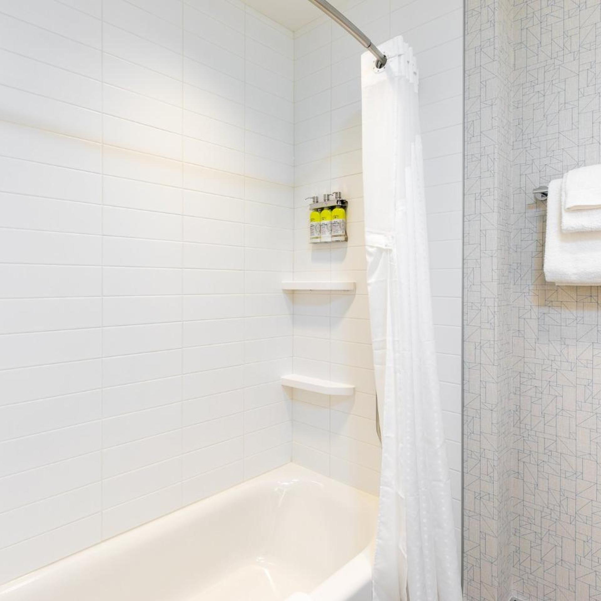 holiday inn express lethbridge southeast an ihg hotel