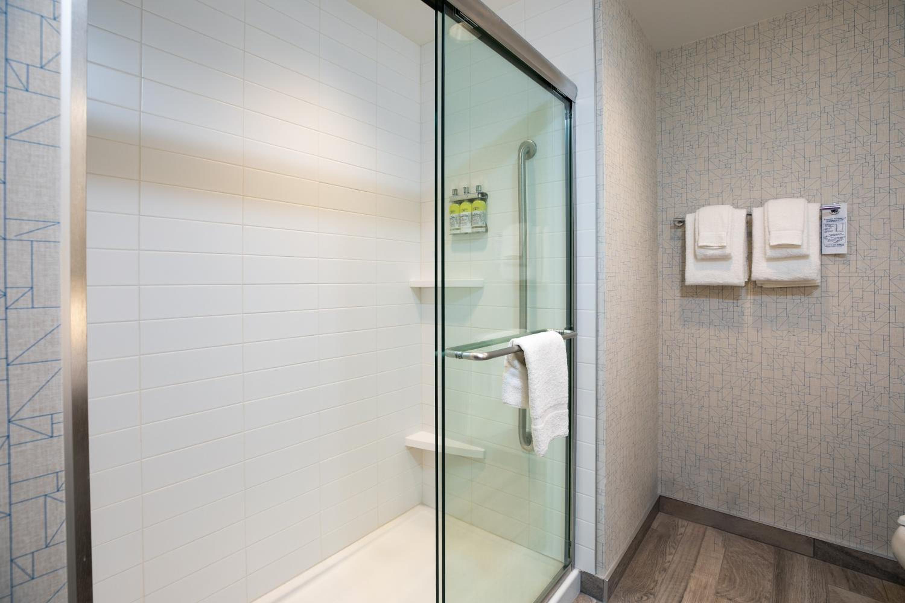 holiday inn express lethbridge southeast an ihg hotel