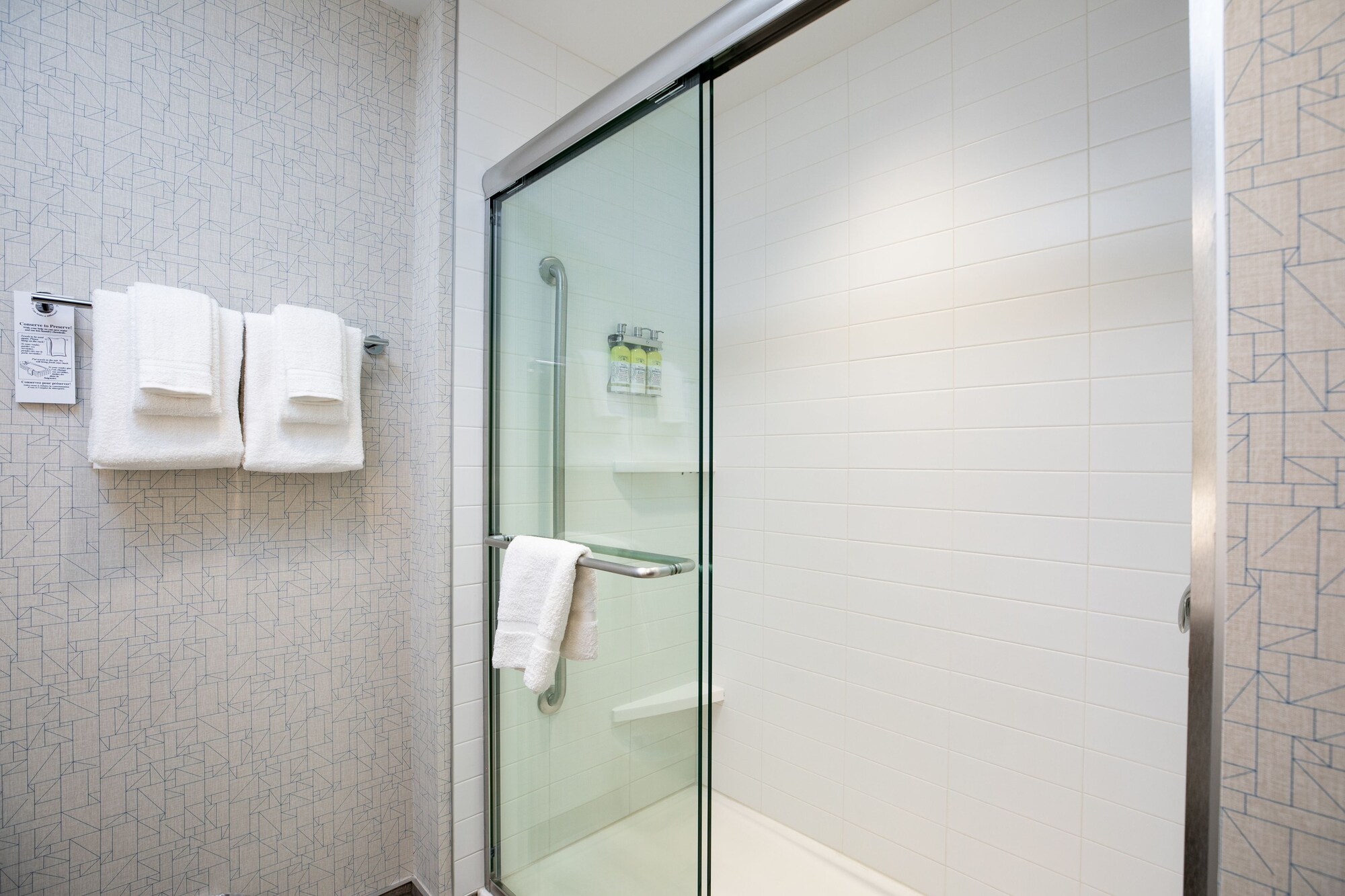 holiday inn express lethbridge southeast an ihg hotel