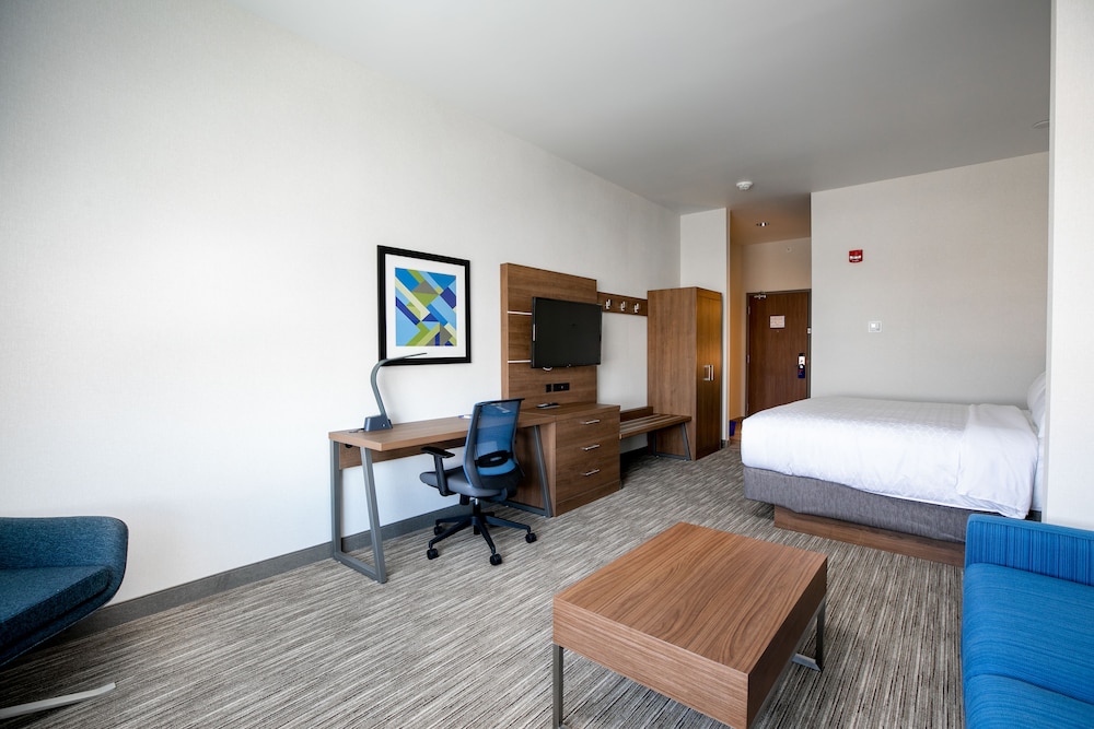 holiday inn express lethbridge southeast an ihg hotel