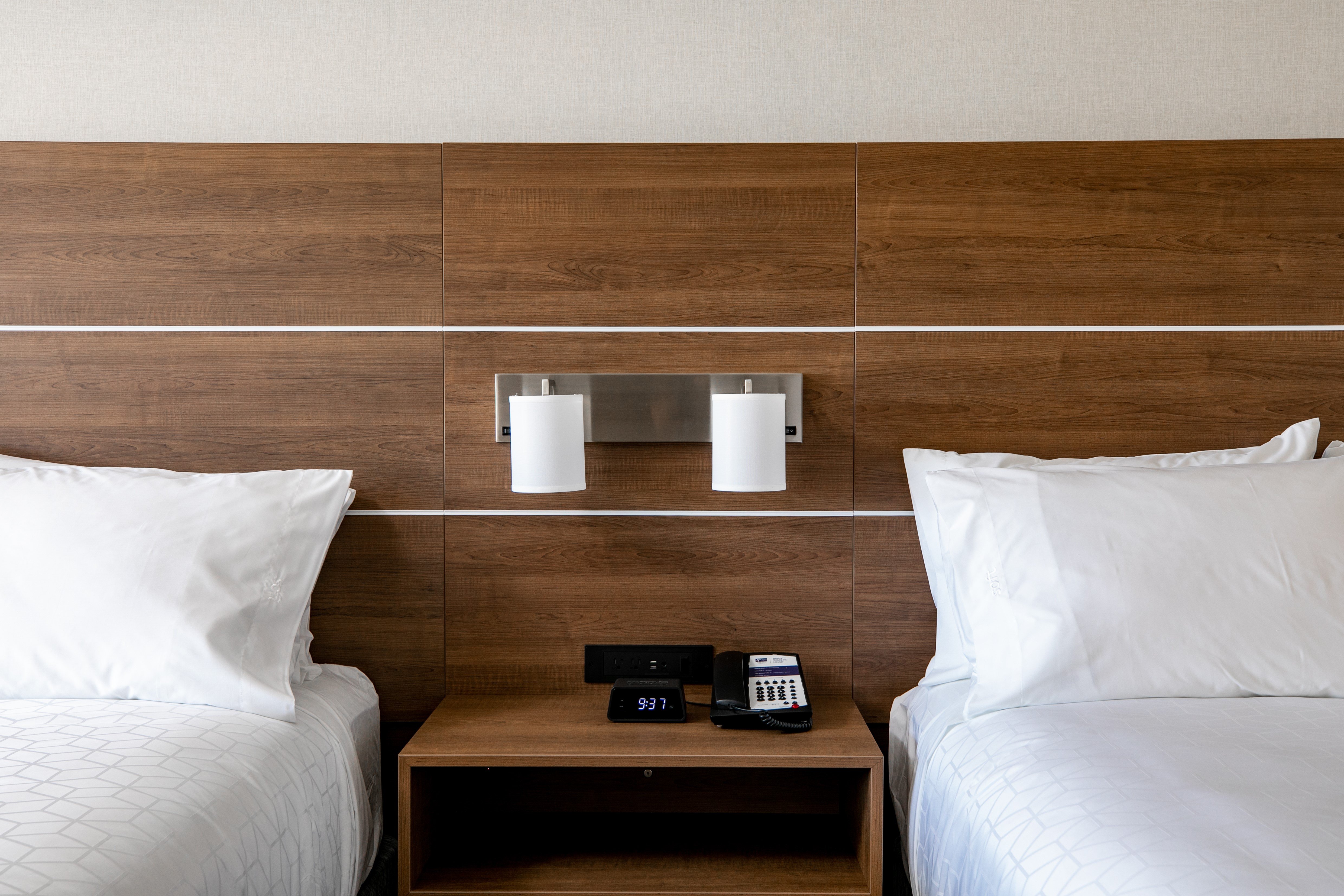 holiday inn express lethbridge southeast an ihg hotel