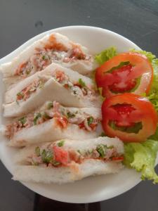 Sleep Whale Lanta,Near Long Beach,1 star