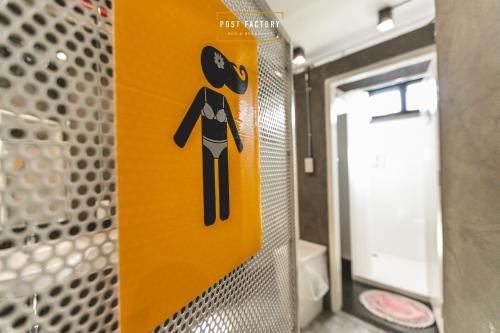 Post Factory Bed & Breakfast Sathorn Hostel - Adults Only,Near Central Rama 3 Mall,2 star