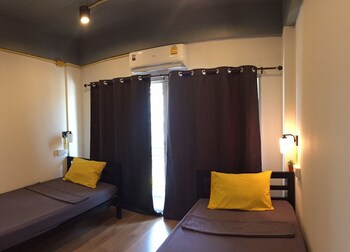 best bed suvarnabhumi hostel