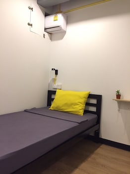 best bed suvarnabhumi hostel