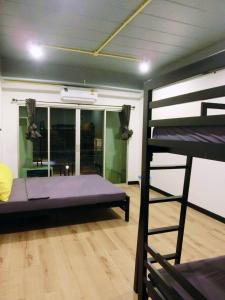 best bed suvarnabhumi hostel