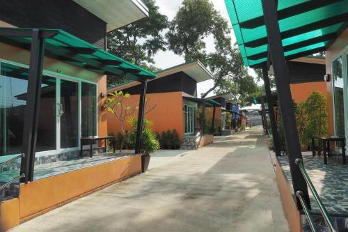 nawamit home garden