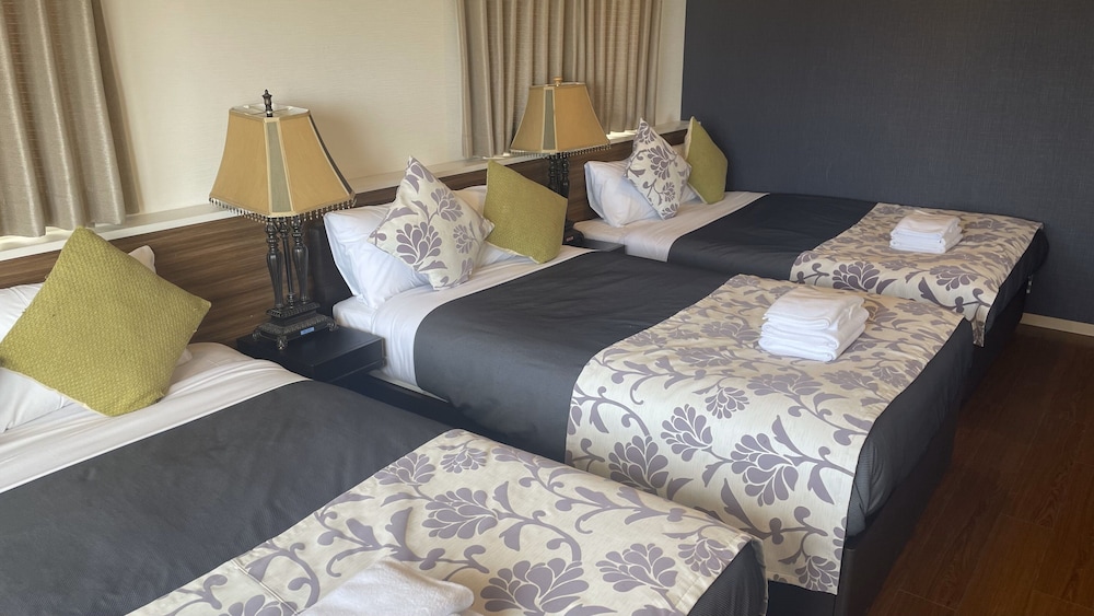 mr kinjo inn convention bay