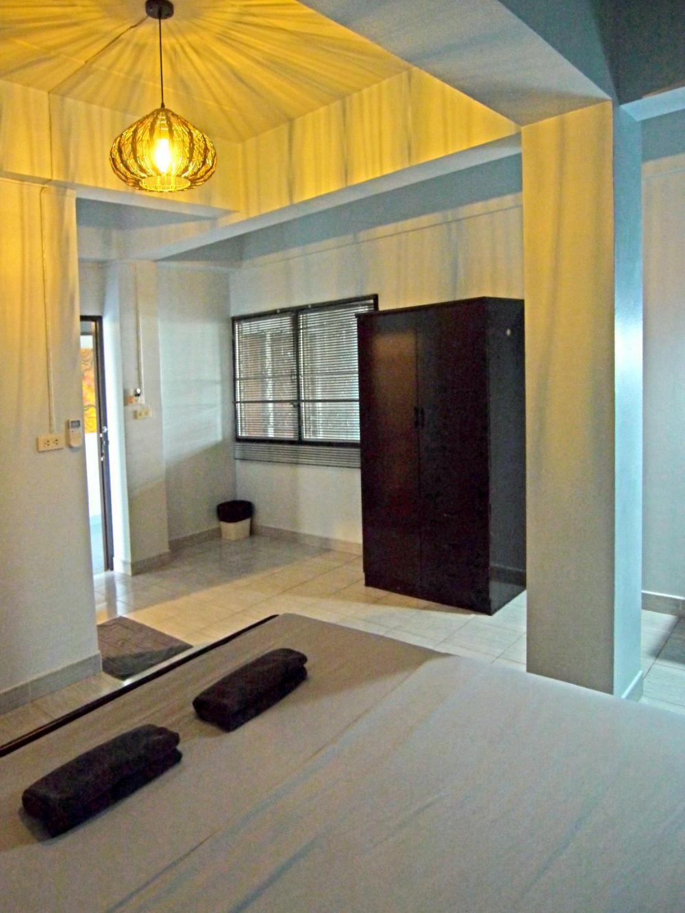 mams house khaosan