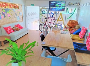 stay in chiangrai hostel