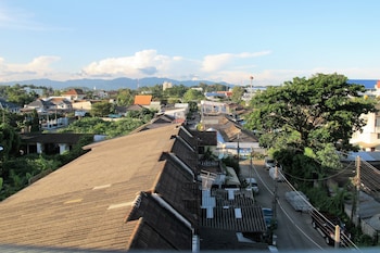 stay in chiangrai hostel