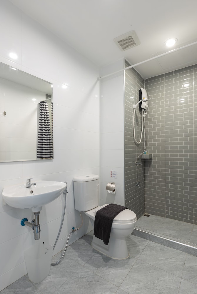 minimal house patong adults only