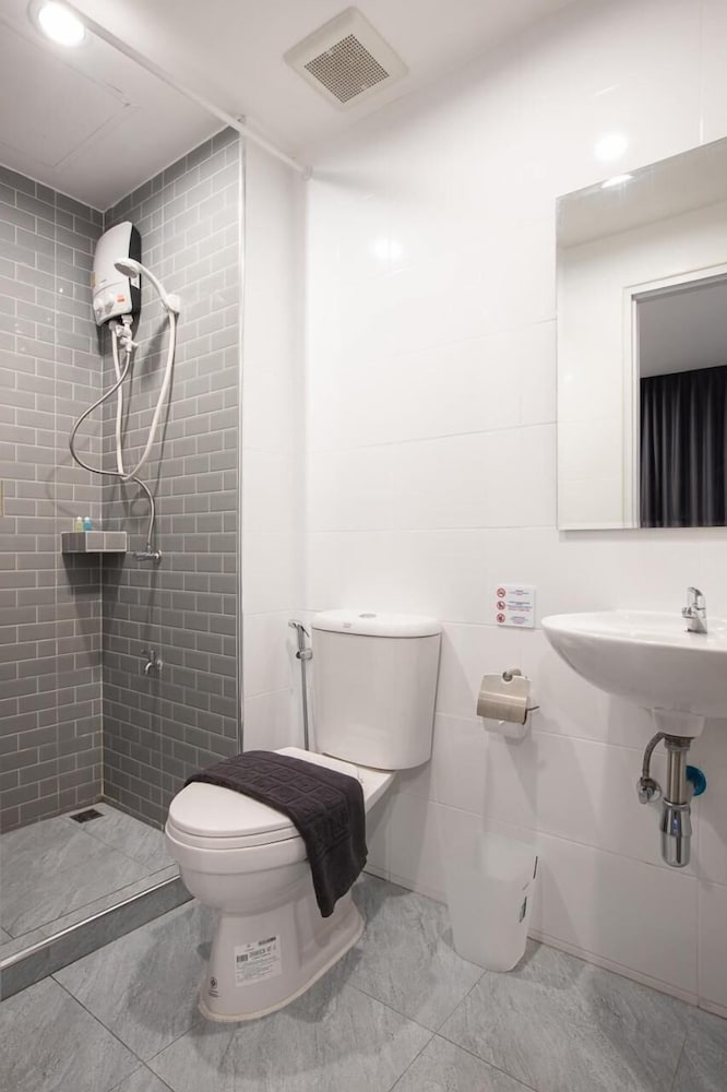 minimal house patong adults only