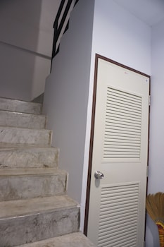 minimal house patong adults only