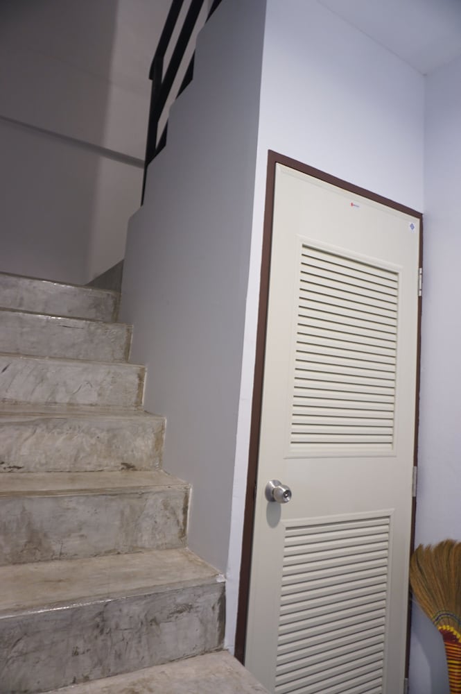 minimal house patong adults only