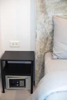 minimal house patong adults only