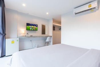 minimal house patong adults only