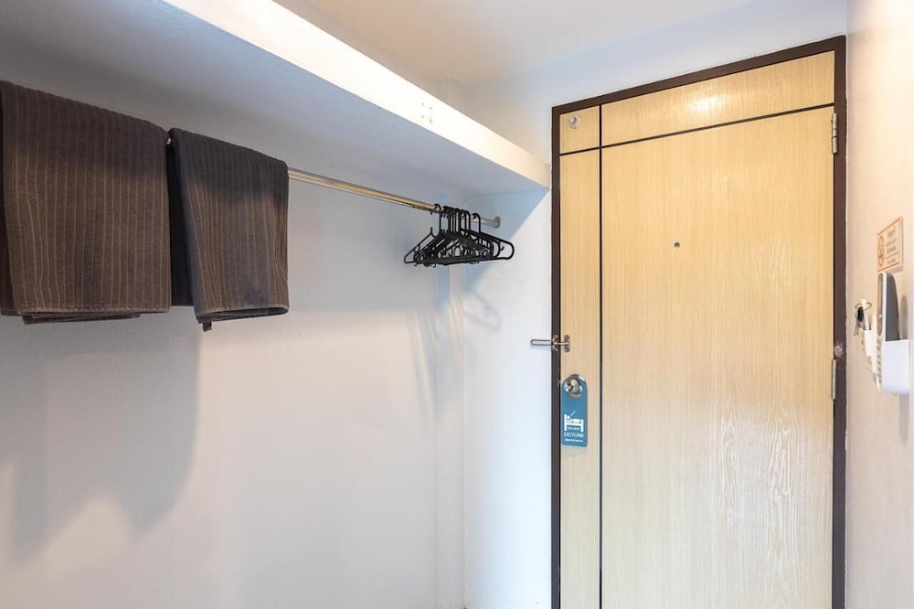 minimal house patong adults only
