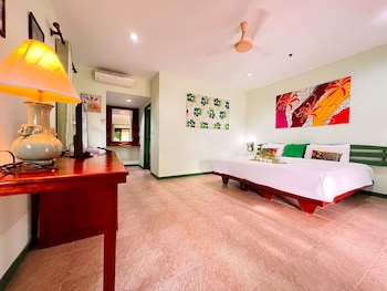 cruiser island resort