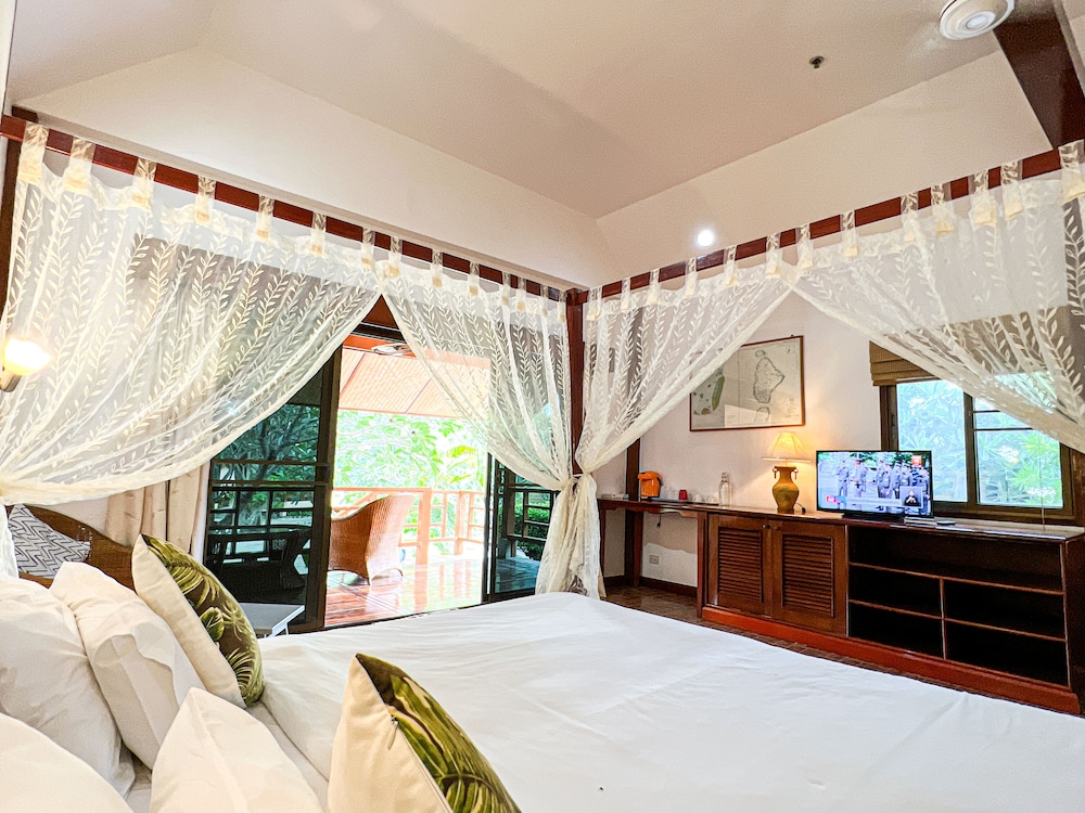 cruiser island resort