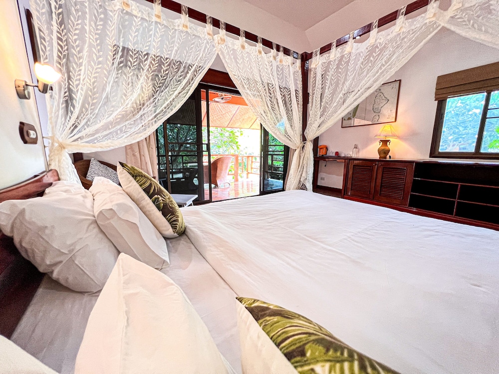 cruiser island resort
