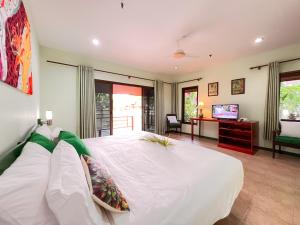cruiser island resort
