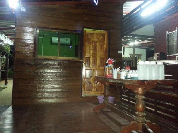 queueandbright resort