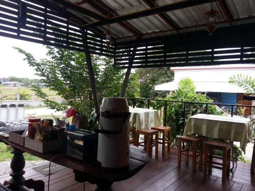 queueandbright resort
