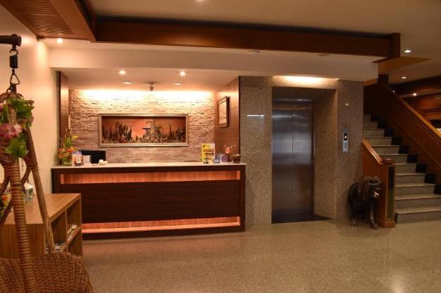 king hotel