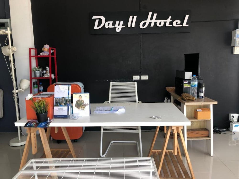 day ii hotel