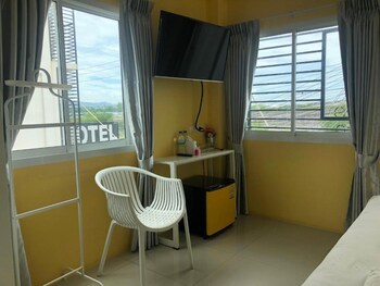 day ii hotel